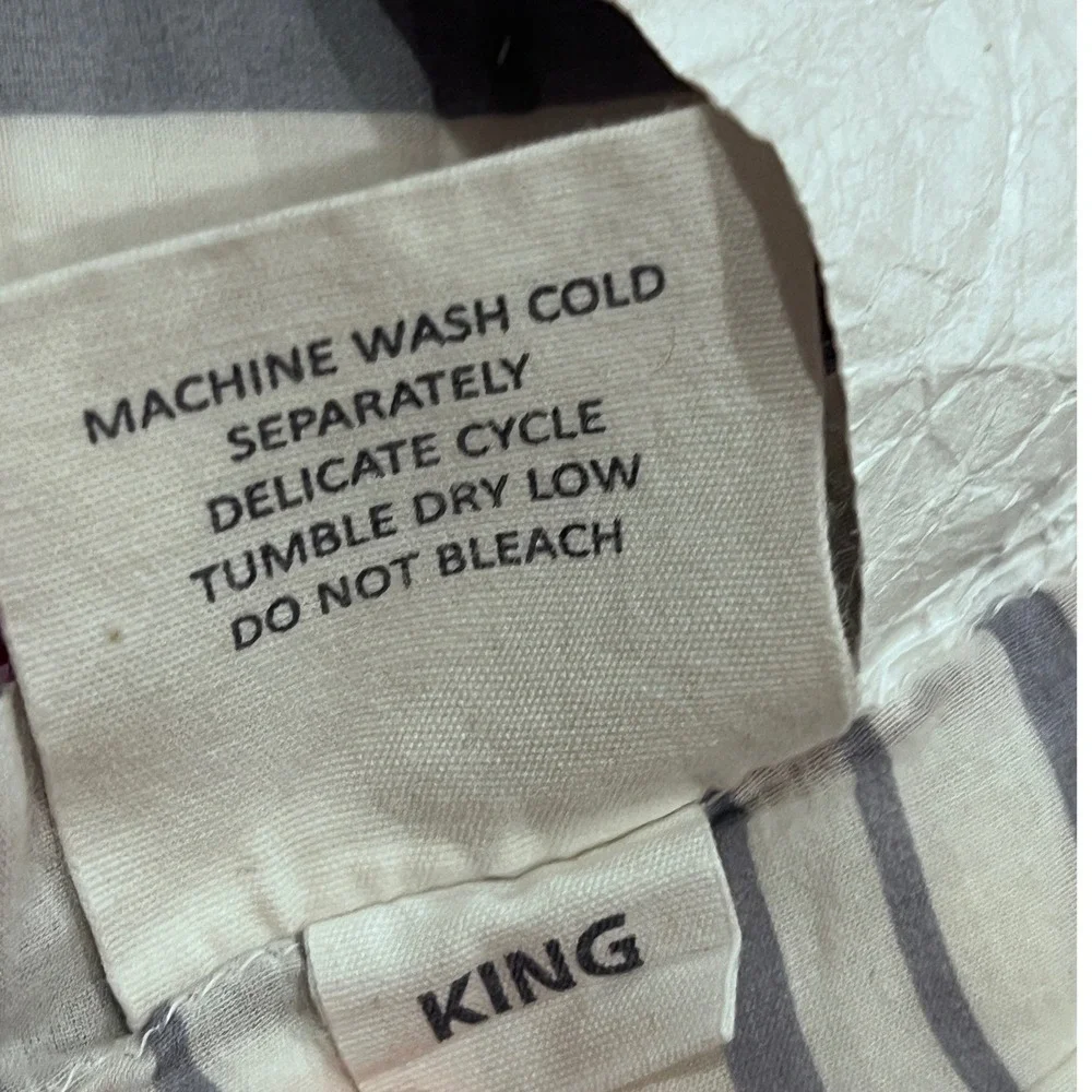 John Robshaw‎ Luxury King Quilt Lavender Purple White Chevron Cotton Made India